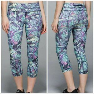 Lululemon Capri Cropped Leggings Size 4